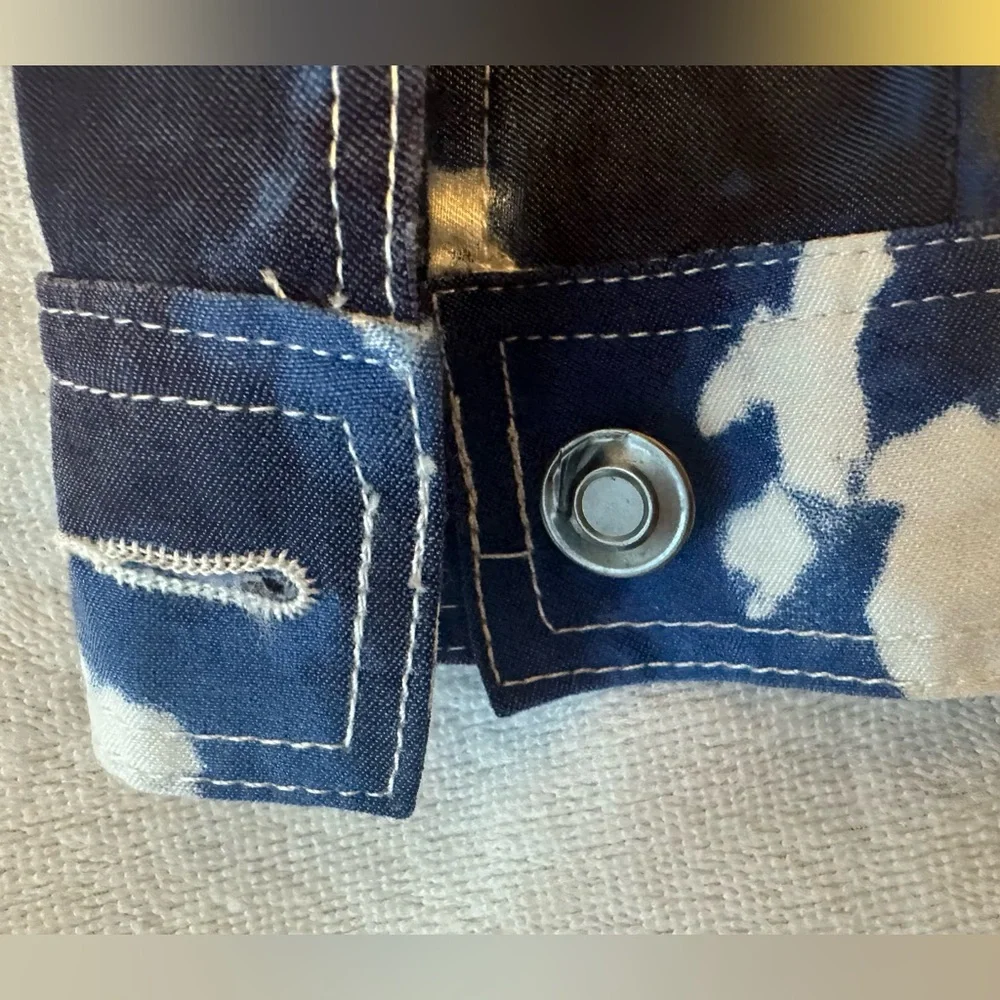 Life Style‎ Tie Dye Truckers Denim Jacket - Size Small